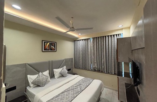 Ahmedabad Hotel | Hotel Planet Town