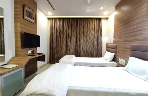 Tilakwada Hotel | Hotel Pragati