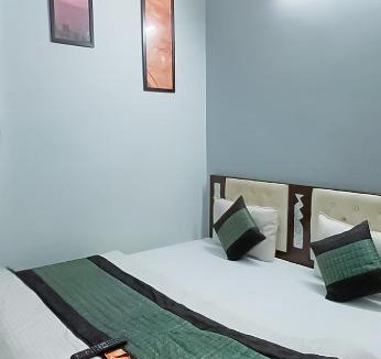 Mayapuri Hotel | Hotel Prince Residency - Hari Nagar