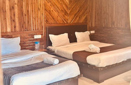 Bhagsu Nag Hotel | Hotel R C Regency