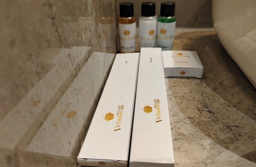 Dhule Hotel | Hotel Raas Vrindavan