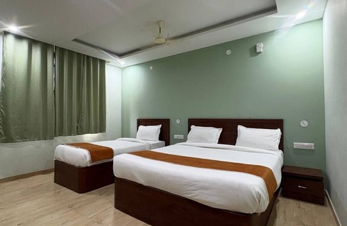 Bengaluru Hotel | Hotel Raasaa Grand Rooms