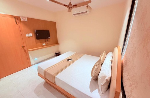 Taloja Hotel | Hotel Radhe Residency Taloja MIDC - Only accomodate Indian citizens