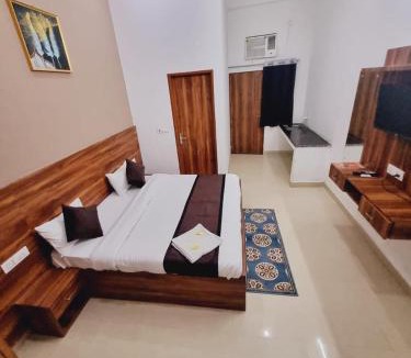 Faizabad Hotel | Hotel Rama International Ac Rooms Free Wifi Free Pick Up From Railway Station