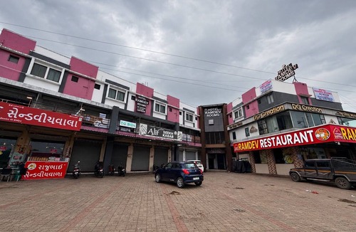 Pardi Hotel | Hotel Ramdev Rooms