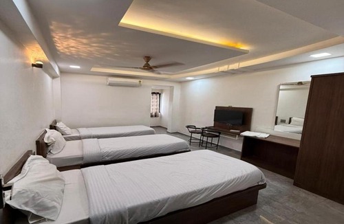 Pardi Hotel | Hotel Ramdev Rooms