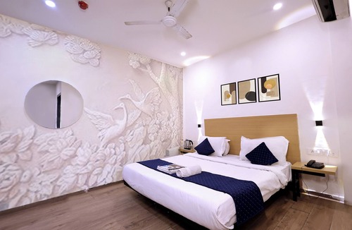 Pitampura Hotel | Hotel Red Chilly Pitampura