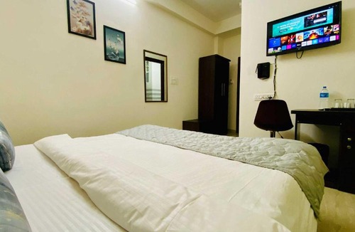 Indore Hotel | Hotel Regency