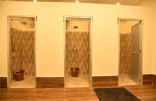 Allahabad Hostel | Hotel Relax Inn - Hostel
