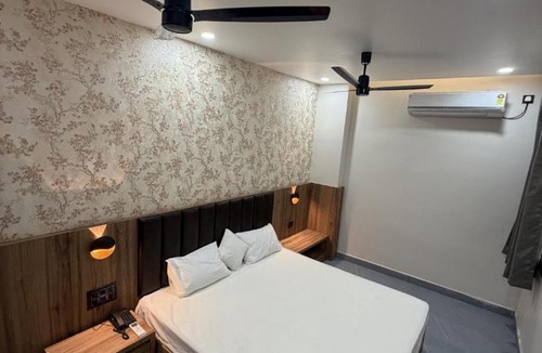 Siwan Hotel | Hotel RK Gharana Inn