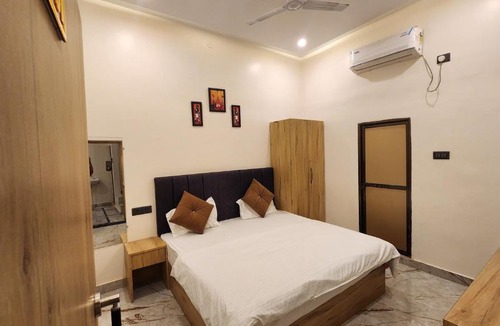 Varanasi Bed & Breakfast | Hotel RK Heritage