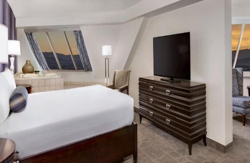 Aerocity Hotel | Hotel Rosewood Suites Near Delhi IGI Airport
