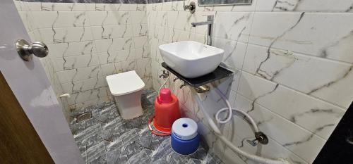 Chandkheda Hotel | Hotel Royal View