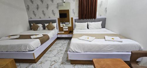 Chandkheda Hotel | Hotel Royal View