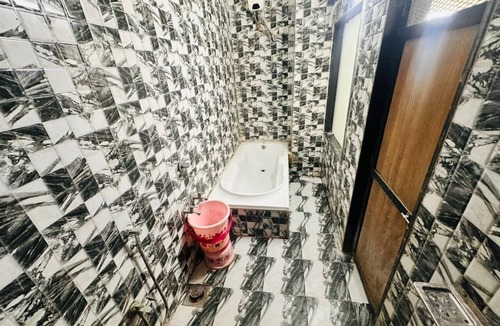 Rajkot Hotel | Hotel RR