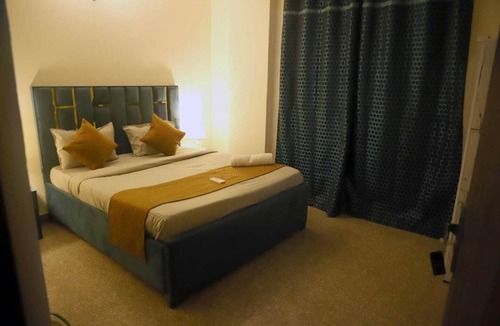 New Delhi Hotel | Hotel Rudraksh Tree