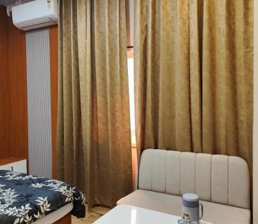 Jabalpur Hotel | Hotel Rudraksha
