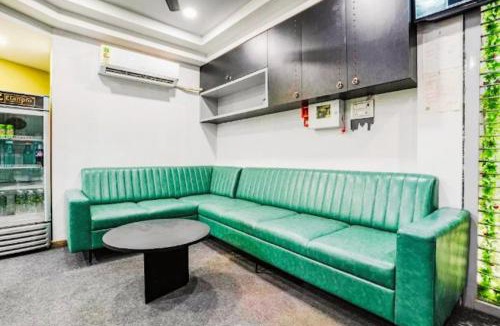 Surat Hotel | Hotel Saarthi Inn- Near Textile Market