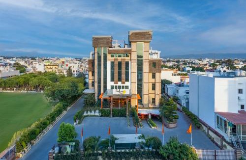 Dehradun Hotel | Hotel Saffron Leaf