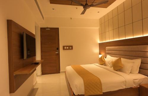 Tirupati Hotel | Hotel Sahana Grand