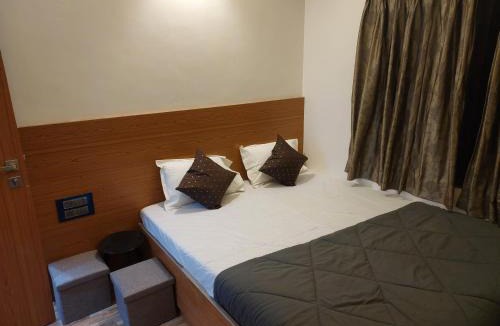 Shirdi Hotel | Hotel Sai Dakshina Inn & The Fern Restaurant