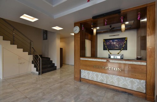 Shirdi Hotel | Hotel Sai Sparsh-150 meters from Saibaba temple
