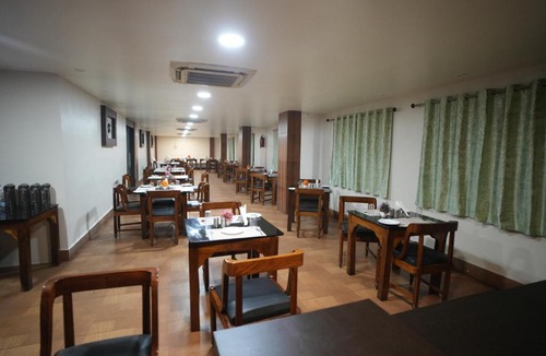 Deoghar Hotel | Hotel Sapphire Inn