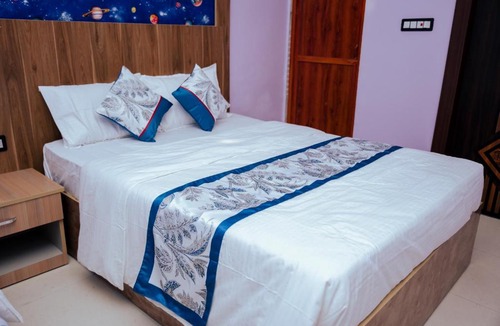 Sonauli Hotel | Hotel Saraswati