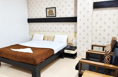 Marhi Hotel | Hotel Shivam