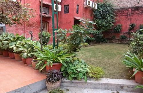 Varanasi Hotel | Hotel shivanand