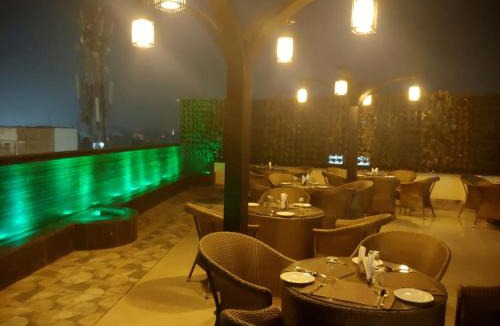 Varanasi Hotel | HOTEL SHIVOY GRAND