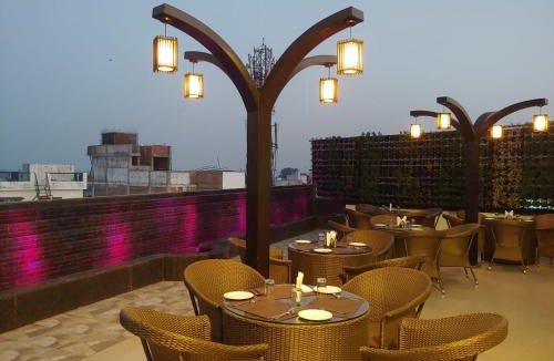 Varanasi Hotel | HOTEL SHIVOY GRAND