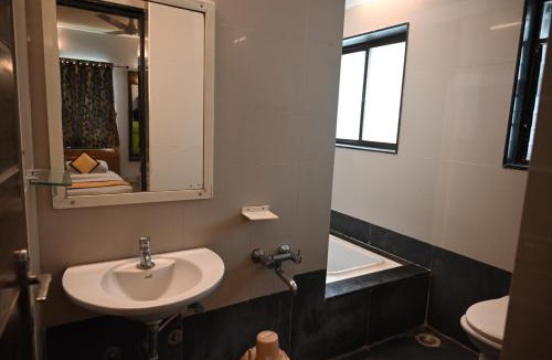 Shirdi Hotel | Hotel Shradha Saburi Palace