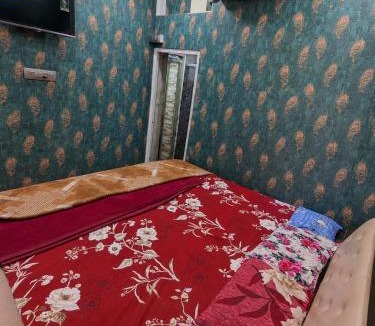 Indore Hotel | hotel shree guru pandey