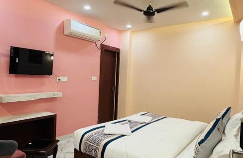 Varanasi Hotel | Hotel Singh Palace