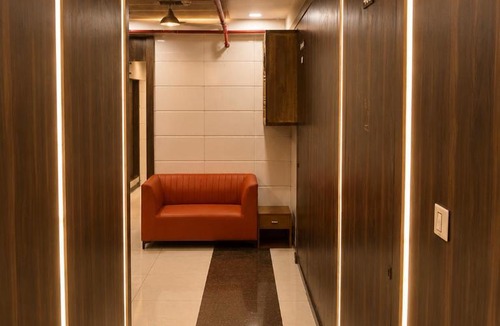 Palsana Hotel | Hotel Skyline