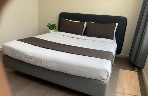 Surat Hotel | hotel spark
