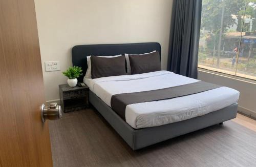 Surat Hotel | hotel spark