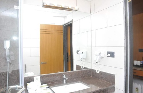 Kalaburagi Hotel | Hotel SR Continental