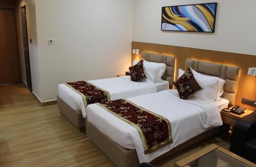 Kalaburagi Hotel | Hotel SR Continental