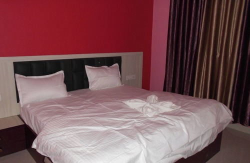 Chunar Hotel | Hotel SS Grand & Multicuisine Restaurant
