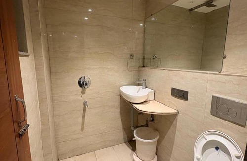Bullawala Hotel | Hotel Status Inn