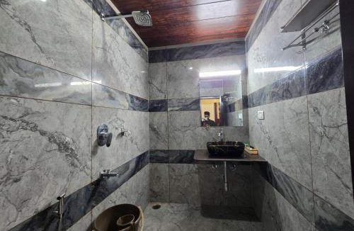 Bhagsu Nag Hotel | Hotel Summer Nest - Bhagsu Waterfall Area, McLeodganj