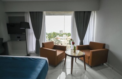 Ellis Bridge Hotel | Hotel Sun Lorem