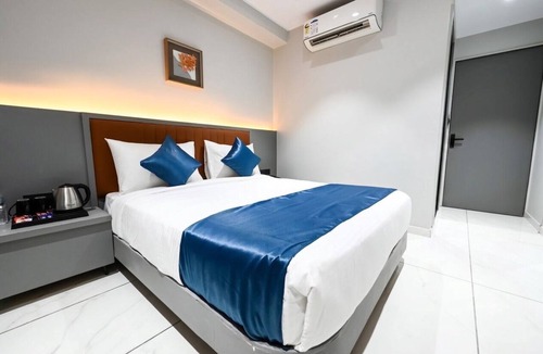 Ellis Bridge Hotel | Hotel Sun Lorem