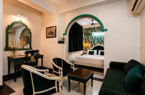 Karol Bagh Hotel | Hotel Sunshine - Karol Bagh Budget Stay at New Delhi