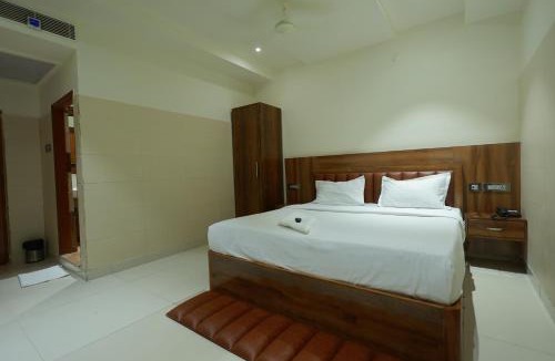 Habsiguda Hotel | HOTEL SVM GRAND RAMANTHAPUR