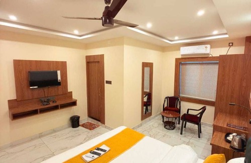 Bhadrak Hotel | Hotel Tejas Pride