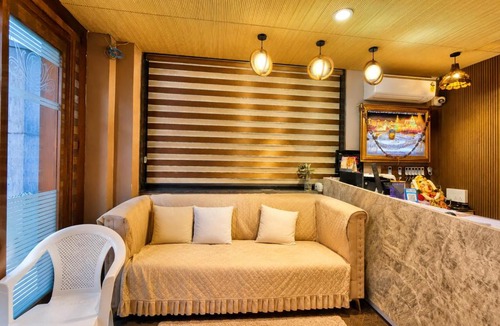 Patna House | Hotel The Devlok Heights