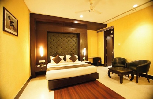 Raipur Hotel | Hotel The Golden Oak Central by Citrus Prime